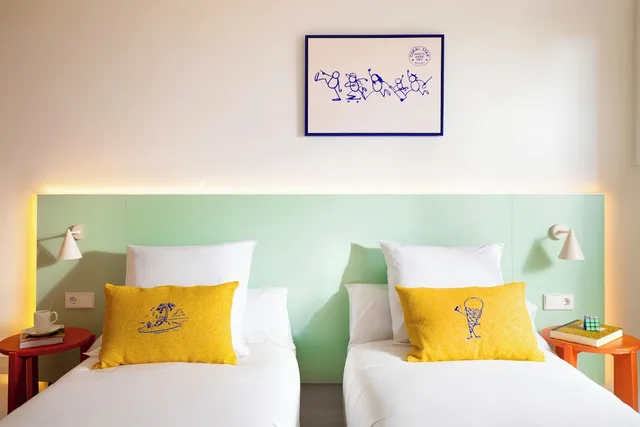 Superior, Twin Beds, Coral Star Apartments 4/7