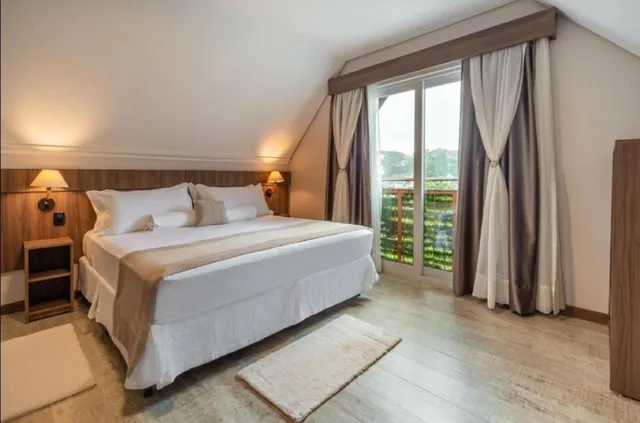 جناح، Hotel Fioreze Primo 1/1