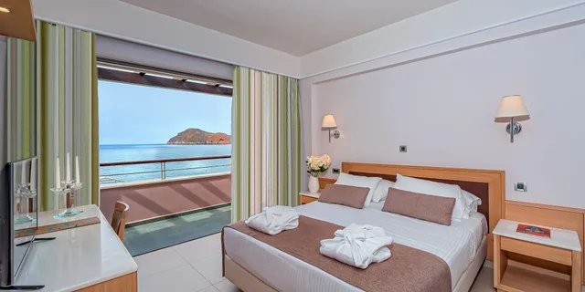 Room, Twin Beds, Lateral Side Sea View، Porto Platanias Beach Resort & Spa 4/7