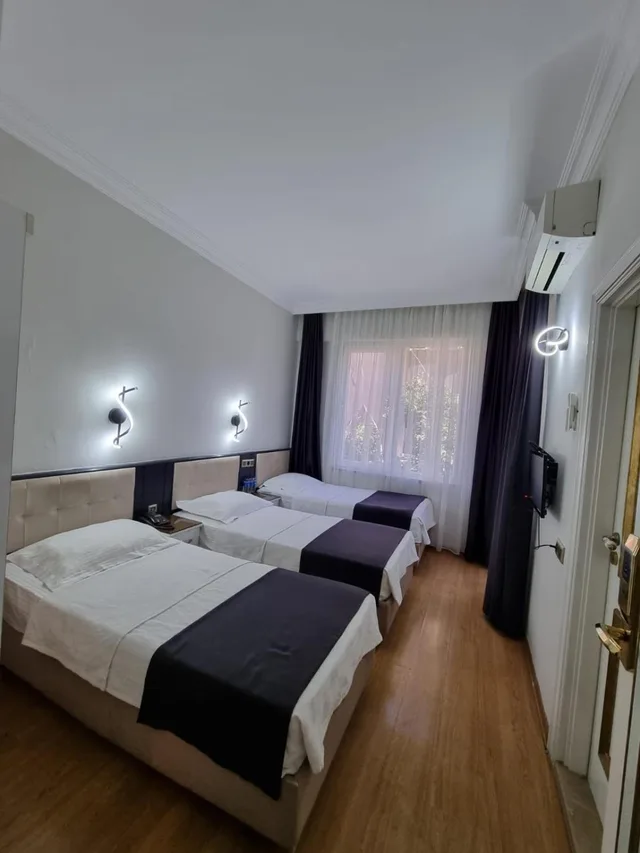 غرفة قياسية ثلاثية، Europa Hotel 2/10