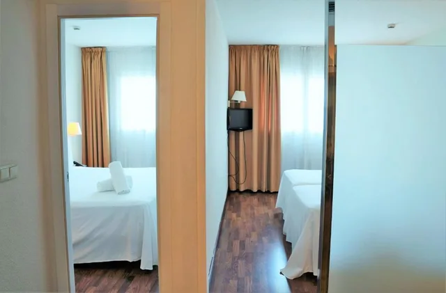 Room, Single, Xl، Port Feria Valencia 2/3