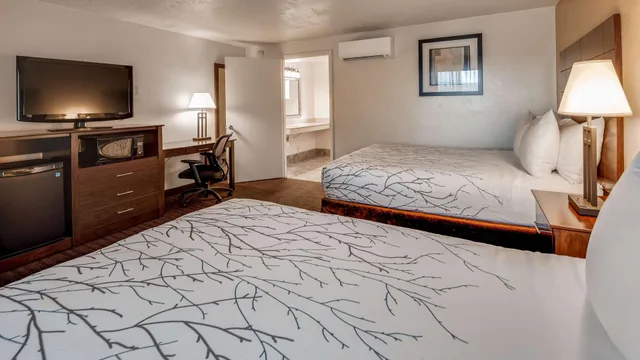 جناح بسريرين كوين، Best Western Prescottonian 6/10