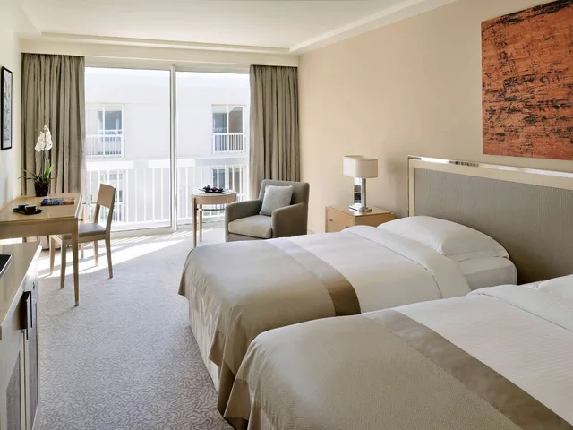 غرفة تنفيذية بسريرين منفصلين، Movenpick Hotel Beirut 2/10