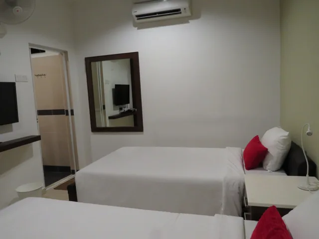 غرفة قياسية بسريرين منفصلين، Cactus Inn 3/5