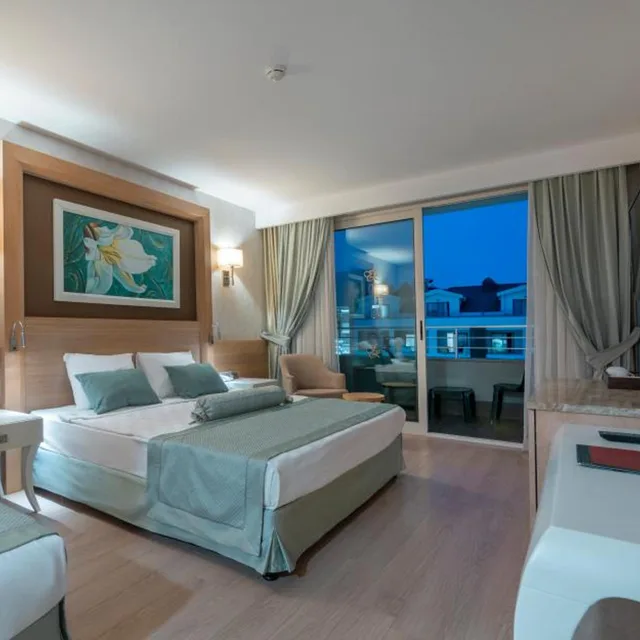 غرفة قياسية ثلاثية، Fame Residence Goynuk 1/8