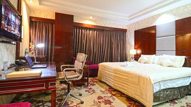 غرفة تنفيذية بسرير كينج، Skycity Hotel 10/10