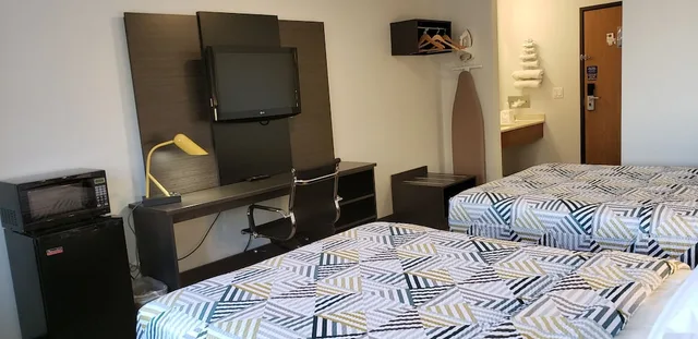 غرفة ديلوكس بسريرين مزدوجين، Motel6 Kewanee, IL 5/8