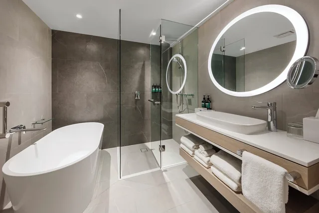 جناح جونيور بسرير كينج، CROWNE PLAZA HAWKESBURY VALLEY 3/3
