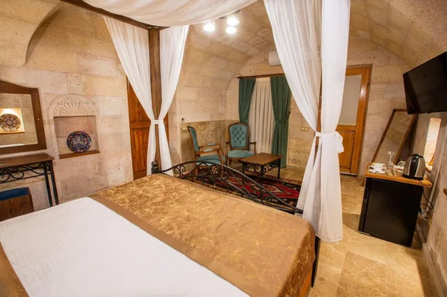 جناح بسرير كينج، Caldera Hotel 1/8