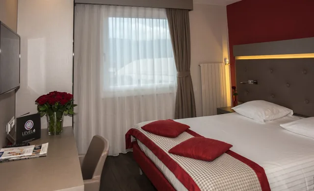 غرفة قياسية مفردة بسرير مزدوج، Everness Hotel and Resort 3/8
