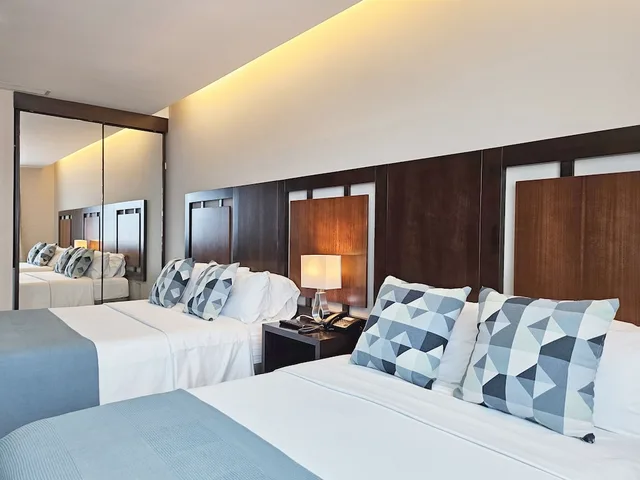 غرفة بسريرين كوين بإطلالة على المدينة، Hotel Perla Spondylus 2/7