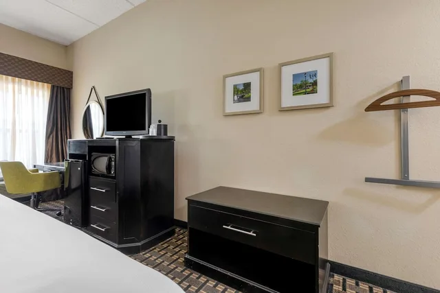 غرفة قياسية بسرير كينج، Comfort Inn Sherman - Denison Area 3/5