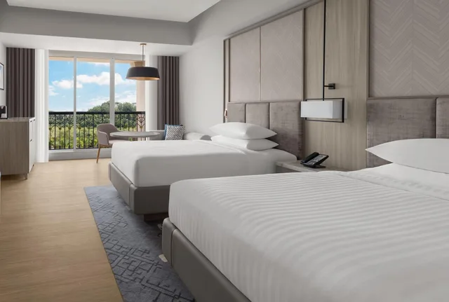 غرفة ديلوكس تنفيذية تنفيذية بسريرين منفصلين مع دخول الصالة، Putrajaya Marriott Hotel 2/4