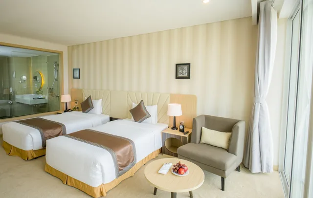 غرفة ديلوكس بسريرين منفصلين بإطلالة على المدينة، Muong Thanh Holiday Hoi An Hotel 1/8