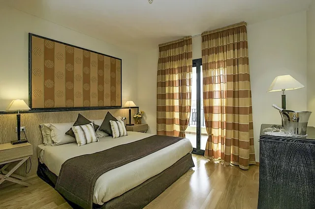 غرفة كلاسيكية بسرير مزدوج بإطلالة على الحديقة، Mahara Hotel 2/6