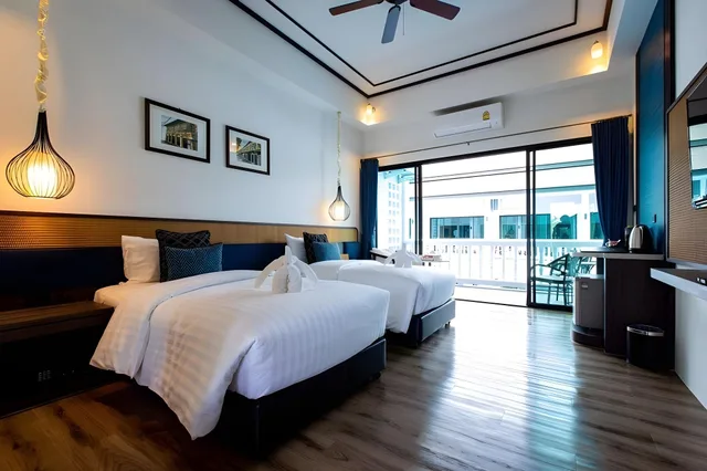 Blue, 2 Double Beds, Pool View, Chaanburi Boutique Resort 2/2
