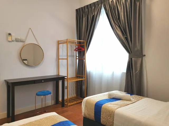 4 Bedrooms, Design, Apartment, 4 Beds, 2 King Beds, Queen Bed, Partial Sea View, Sunset & Seaview Vacation Condo City Centre @ IMAGO Shopping Mall 6/7