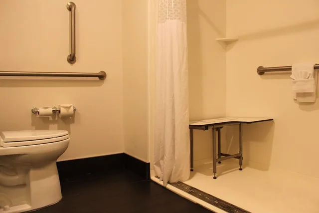 غرفة بسريرين مزدوجين لذوي الإعاقة، Quality Inn Bainbridge 10/10