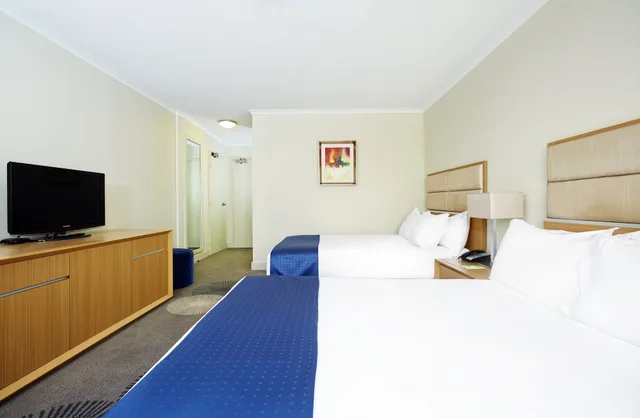 غرفة قياسية بسريرين مزدوجين، Holiday Inn Parramatta 4/10