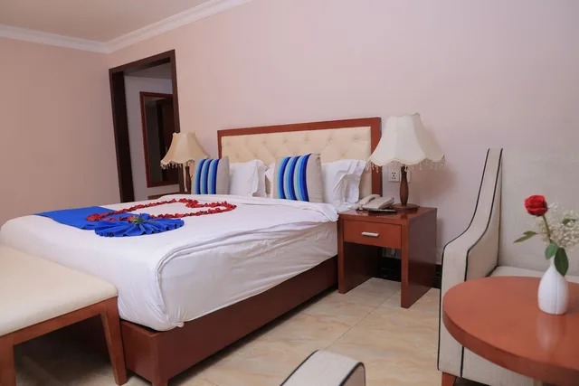 جناح تنفيذي بسرير كينج بغرفة نوم واحدة، Tolip Olympia Hotel 2/5