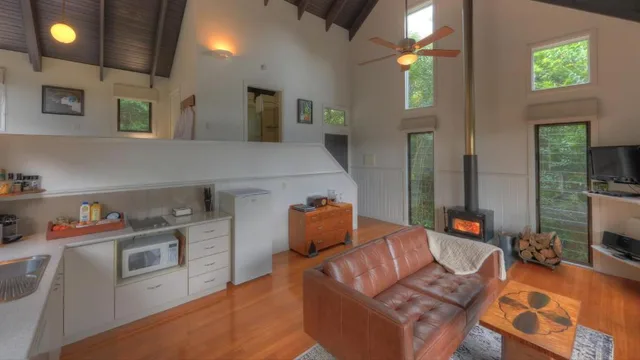 Charleston, Cottage، Misty View Cottages Montville 2/3