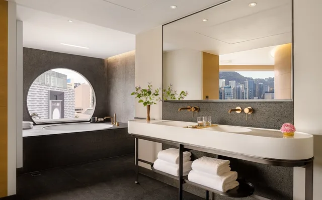 1 Bedroom, Regent, Club, Suite, King Bed, Harbour View, Corner، The Regent Hotel Ex Intercontinental Hong Kong 3/4