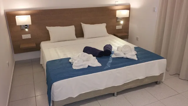 جناح بأربعة أسرّة بإطلالة على المسبح بغرفتي نوم، Maricas Boutique Hotel 4/6
