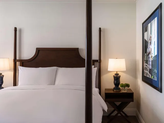 Plaza, King Bed, City or Courtyard View, Balcony، Sofitel Legend Casco Viejo 4/8