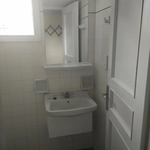 1 Bedroom, Apartment, Dolphins Apartments 3/6