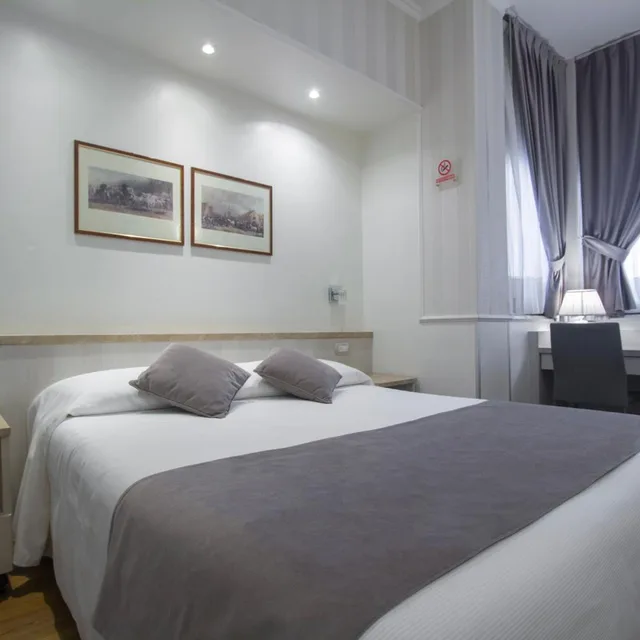 غرفة بسرير مزدوج، Flora Hotel Milan 6/10