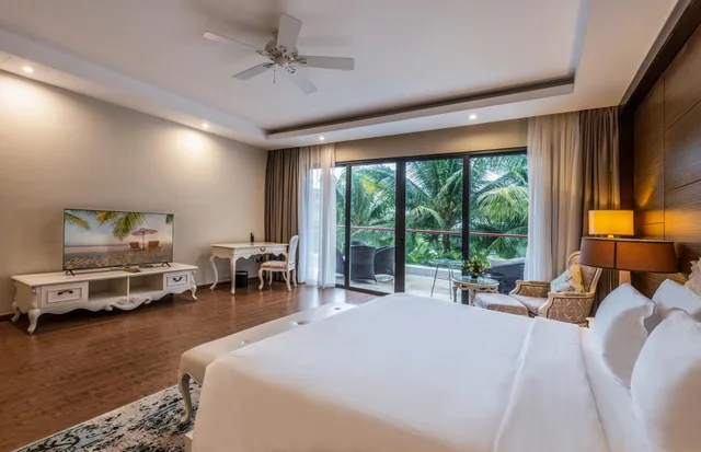 3 Bedrooms, Duplex, Villa, Twin Beds, 2 King Beds, Private Pool، Vinpearl Resort and Spa Nha Trang Bay 1/2