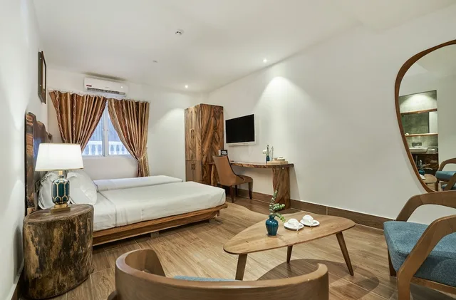 Sky, Double Bed، Sky Gem Hotel - Ben Thanh 4/9