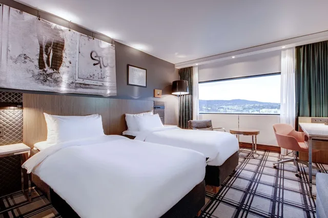 غرفة بريميوم بسرير كوين بإطلالة على المدينة، Radisson Blu Scandinavia Oslo 2/6