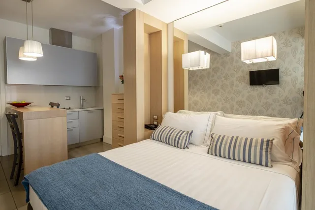 غرفة سوبيريور مفردة بسرير مزدوج، Le Rose Suite Hotel 1/4