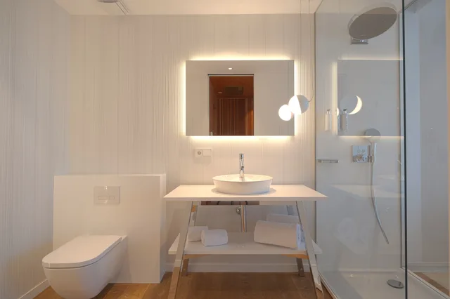 غرفة ديلوكس بسرير مزدوج أو سريرين منفصلين، Hotel Marina Badalona 5/6
