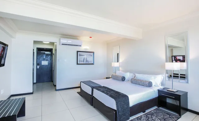 غرفة ديلوكس بسريرين منفصلين بإطلالة على البحر، Blue Waters Hotel 1/3