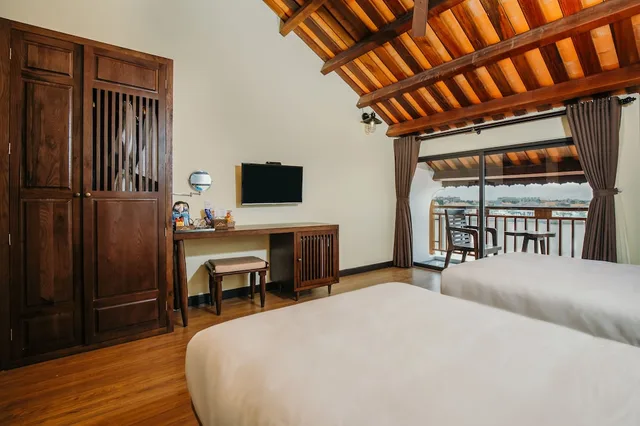 غرفة ديلوكس بسرير كينج بإطلالة على النهر، La An Central Boutique Villa 2/4
