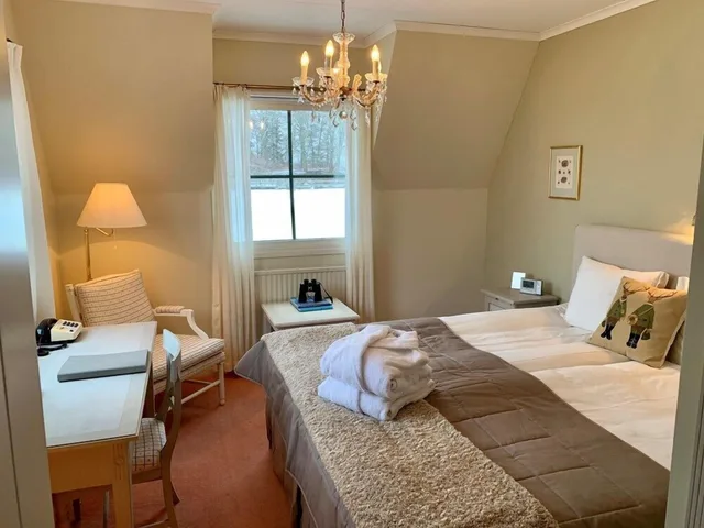 غرفة بسرير مزدوج، Engsholms Slott 2/3