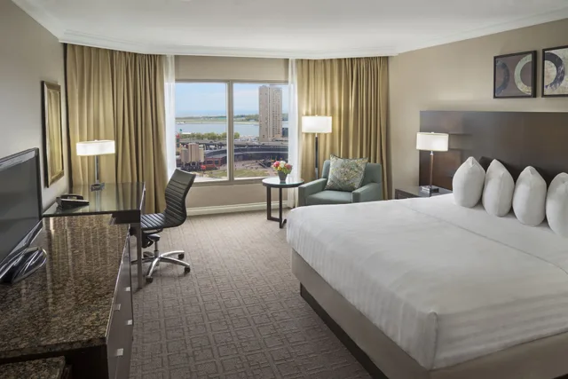 غرفة كلاسيكية بسرير فردي، INTERCONTINENTAL TORONTO CENTRE 1/8