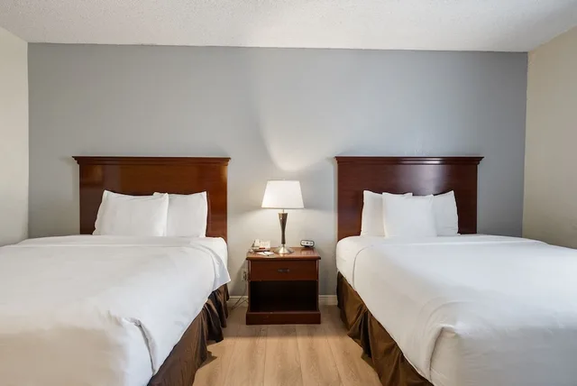 غرفة بسريرين كوين، Hotel Americana Nogales, AZ 1/4