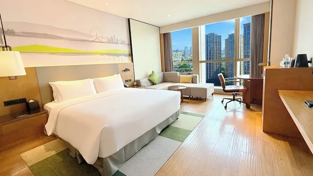غرفة قياسية بسرير كينج بإطلالة على المدينة في طابق مرتفع، Holiday Inn Hotel And Suites Tianjin Downtown 2/7