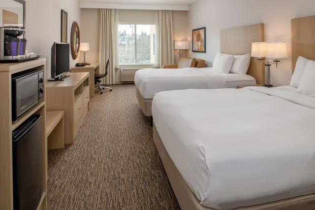 Room, 2 Queen Beds, Sofa, Accessible, DoubleTree by Hilton Olympia Downtown Capitol District 2/10