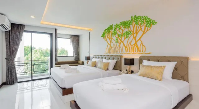 غرفة ديلوكس ثلاثية بشرفة، River Front Krabi Hotel 1/3
