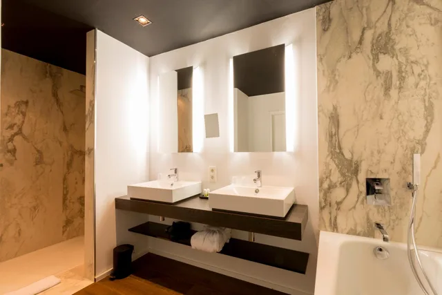 جناح جونيور بسرير كينج بإطلالة على الحديقة، Hotel Rubens - Grote Markt 4/6