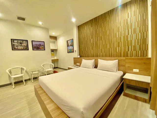 Room, King Bed, Seree Grand Resort 3/9