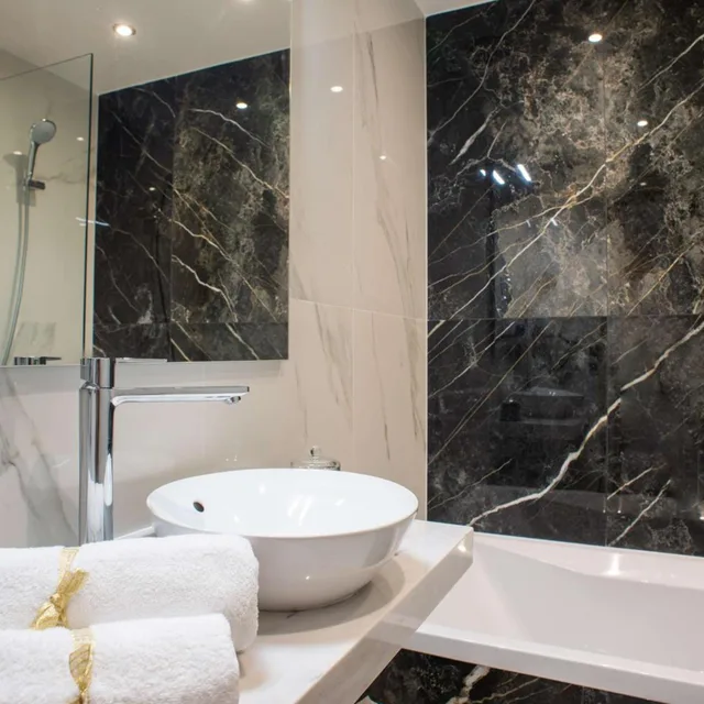 شقة بشرفة، Brit Hotel Paris Orly 5/10