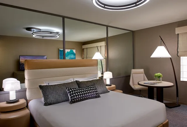 جناح جونيور بسرير كينج، Hotel Zoe Fishermans Wharf 7/8
