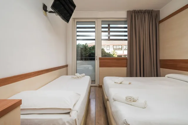 غرفة ثلاثية بسرير فردي، Centro Turistico Gardesano 3/10
