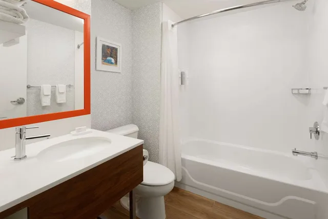 جناح بسريرين كوين، Hampton Inn Suites Scottsburg 2/2