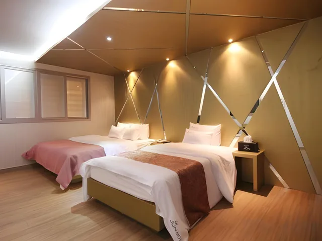 غرفة ديلوكس بسرير كوين، Hotel June Haeundae 3/4